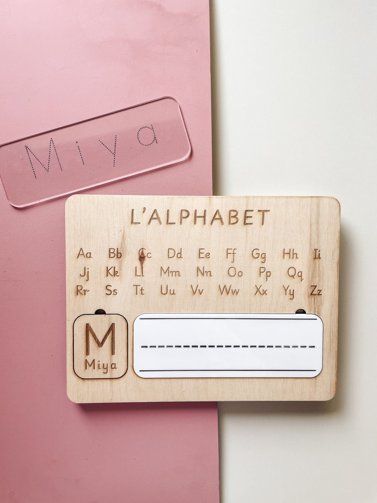 Tableau Alphabet Personnalisé en Bois